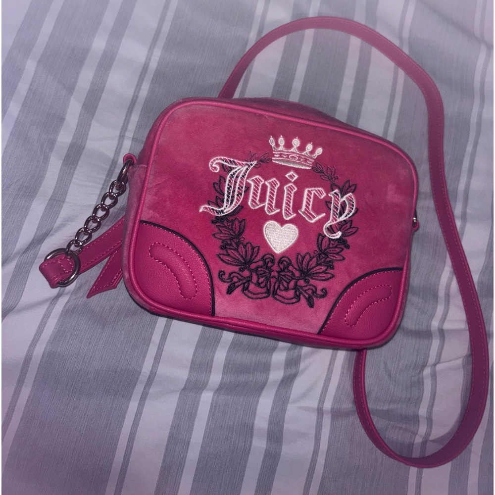 Juicy Couture Heritage crossbody